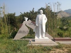 艺术碑雕|青山绿水间，傅作义将军留想碑熠熠生辉