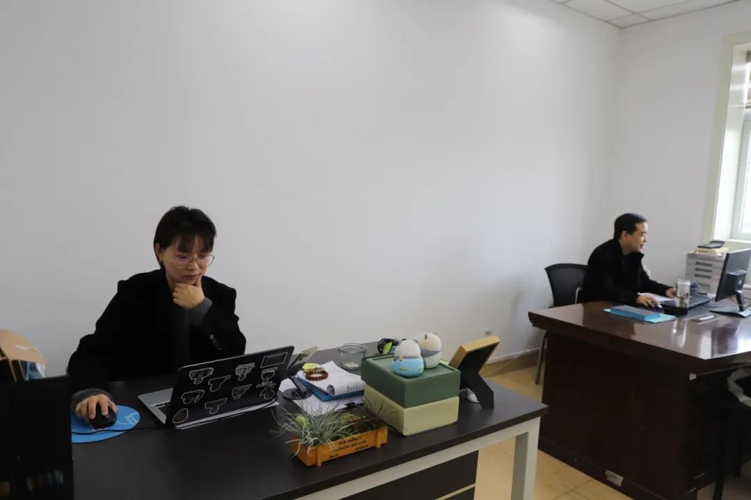 1-2502051A1162O J9集团国际站【中国区】官方网站